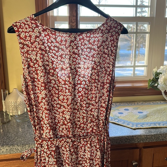 Silky V-neck maxi wrap dress - Picture 6 of 6